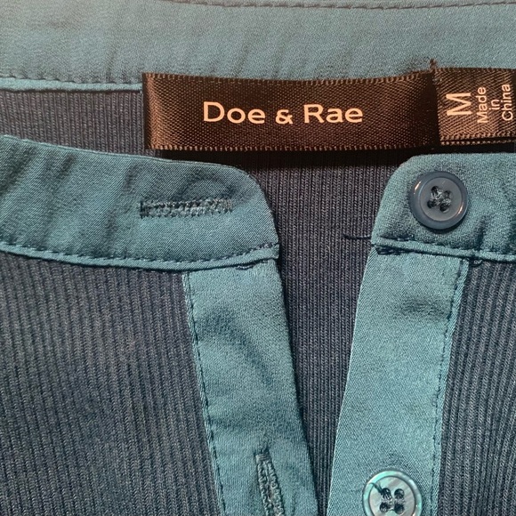 Doe & Rae Green Cap Sleeve Blouse with Mandarin Collar Size M - Picture 2 of 4